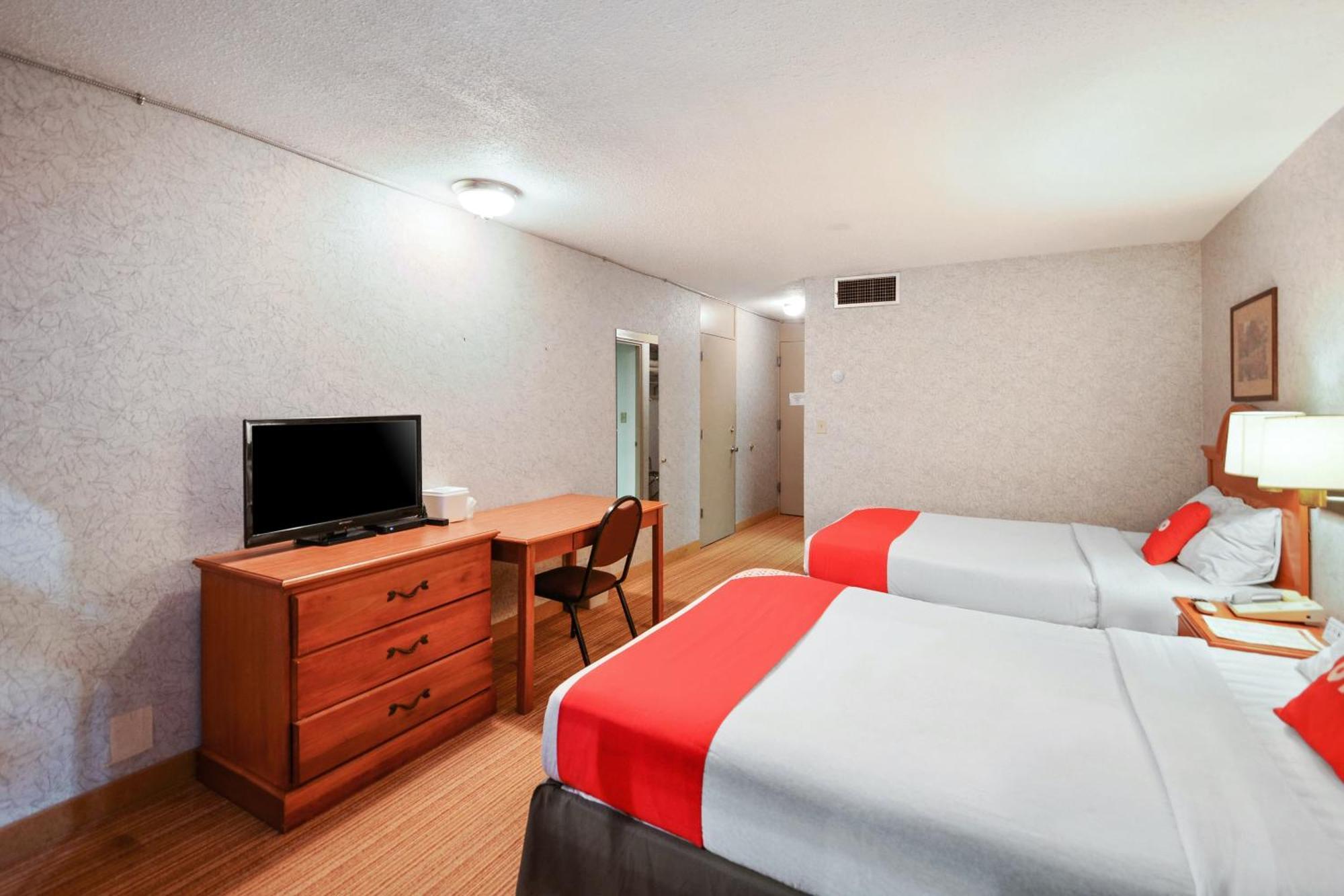 Oyo Hotel Goodland Ks Hwy 24 Dış mekan fotoğraf